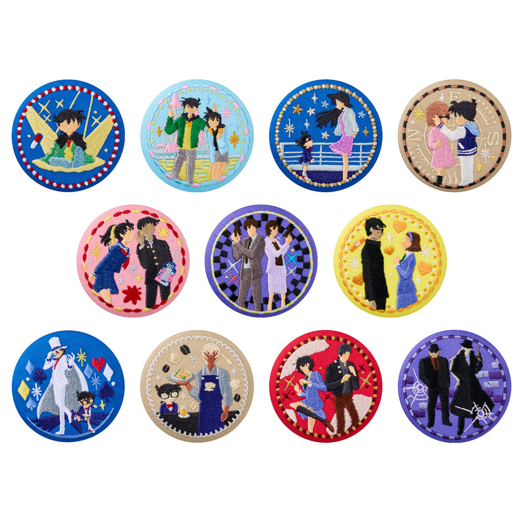 DETECTIVE CONANE MBROIDERY CAN BADGE WITH BISCUITS (pack of 12) 名偵探柯南 刺繡襟章 & 餅乾
