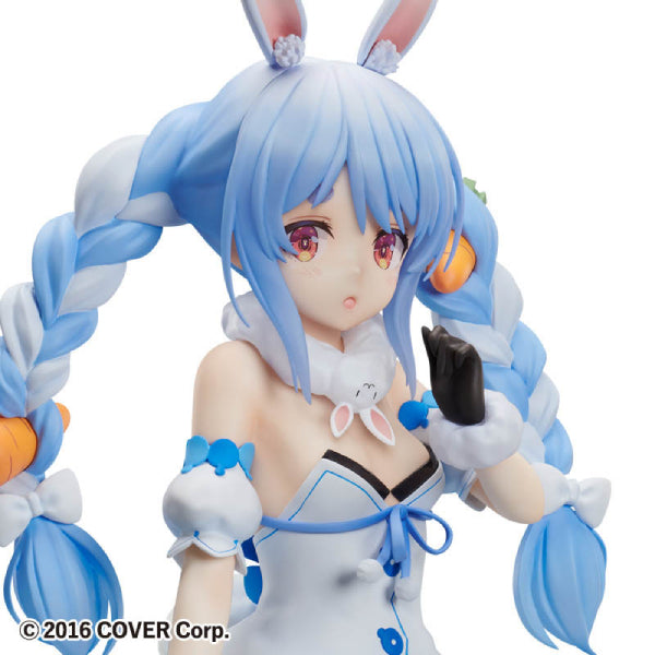 Usada Pekora 1/4 figure 兔田佩克拉