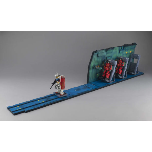 Realistic Model Series Mobile Suit Gundam (For 1/144 HG series) White Base Catapult Deck  ANIME EDITION 機動戰士 高達 太空母艦 木馬號 白色基地 彈射甲板