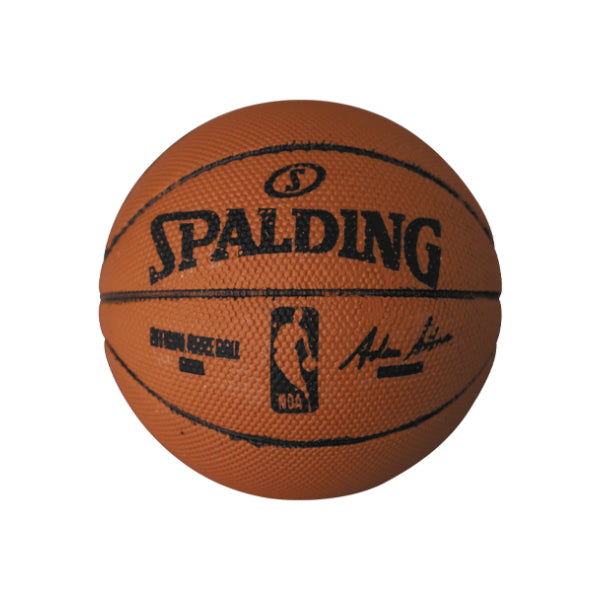 MAFEX No. 127 LeBron James (Los Angeles Lakers)