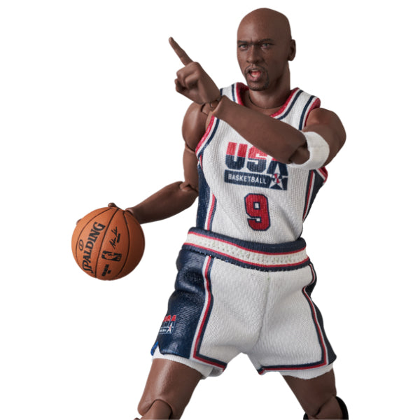 MAFEX Michael Jordan (1992 TEAM USA)