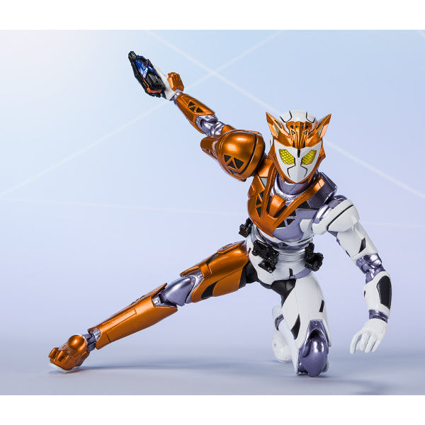 S.H.Figuarts Kamen Rider Valkyrie Rushing Cheetah