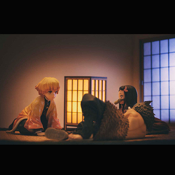 G.E.M. Series Demon Slayer: Kimetsu no Yaiba Zenitsu on Palm