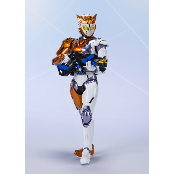 S.H.Figuarts Kamen Rider Valkyrie Rushing Cheetah