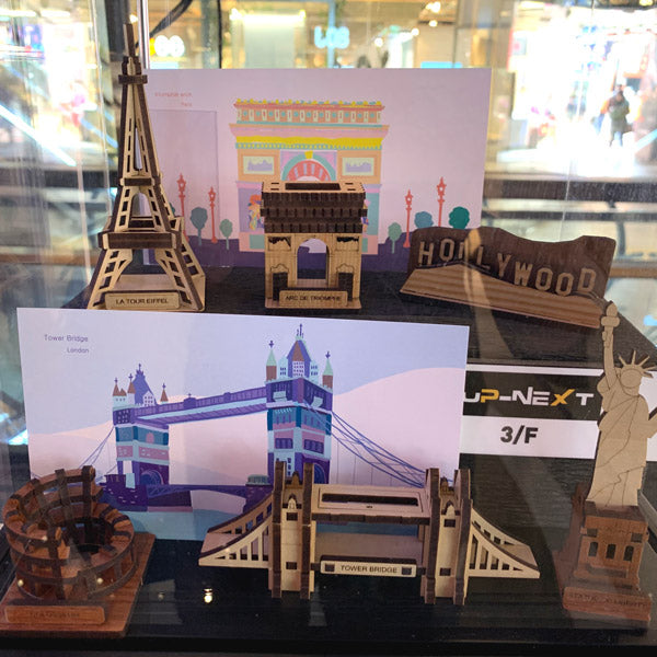World Landmark Wood DIY 3D Puzzle & Postcard Paris Triumphal Arch | Assembled