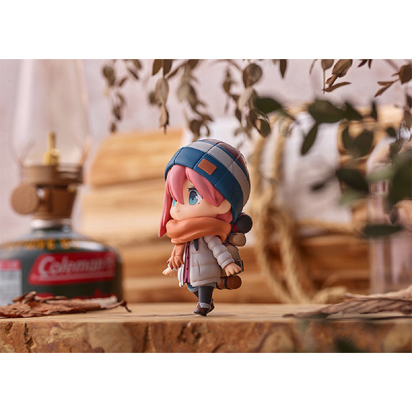 1623-DX Nendoroid Nadeshiko Kagamihara: Solo Camp Ver.