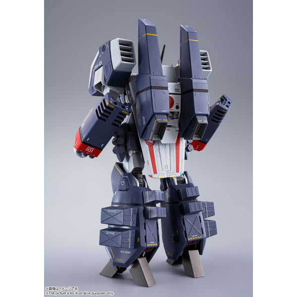 DX Chogokin VF-1J Armored Valkyrie (Hikaru Ichijo Use)