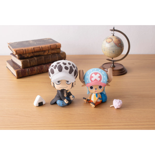 Lookup ONE PIECE (TRAFALGAR LAW / TONY TONY CHOPPER)