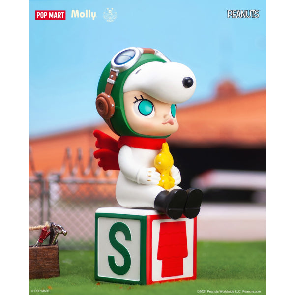 Pop Mart - Molly x snoopy Figurine (17cm)