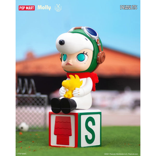 Pop Mart - Molly x snoopy Figurine (17cm)