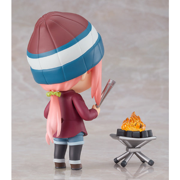 1623-DX Nendoroid Nadeshiko Kagamihara: Solo Camp Ver.