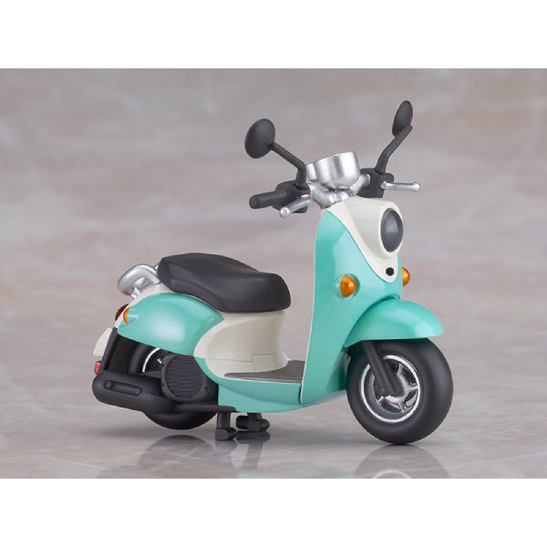 1451 Nendoroid Laid-Back Camp - Rin Shima: Touring Ver.