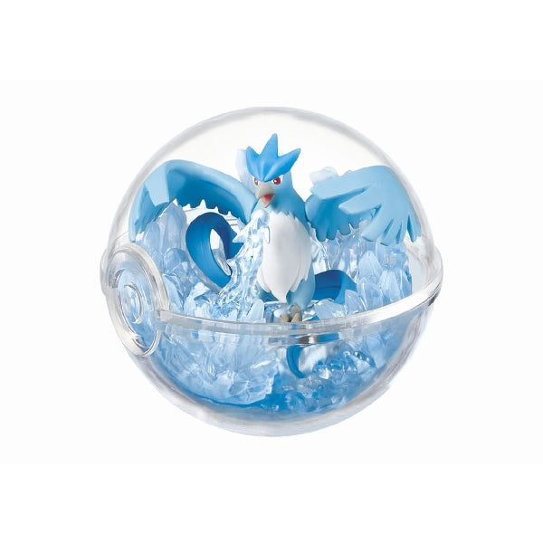 Pokemon Terrarium Collection 2 Pikachu Squirtle Charizard Figures