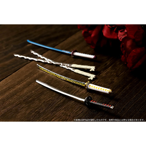 Demon Slayer Nichirin Blade Eternal Masterpiece - Inosuke Hashibira