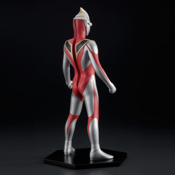 Ultraman Gaia (V2) Character Classics