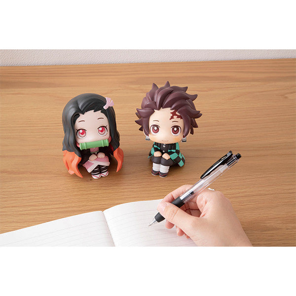 Demon Slayer Tanjiro Figure - stare at you