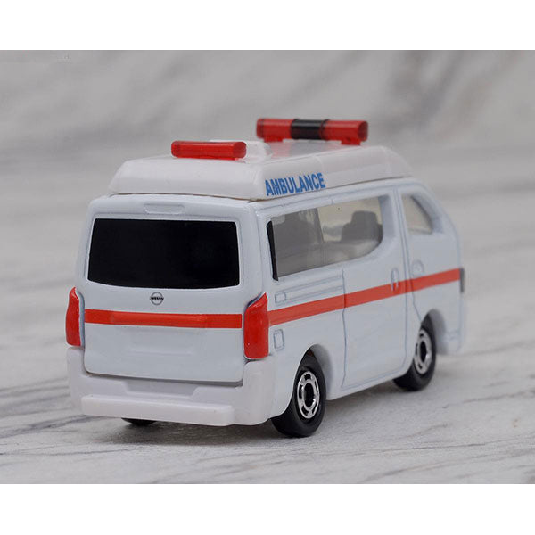 Tomica - No.18 Nissan NV 350 Caravan Ambulance UP-NEXT HK 玩具模型救護車