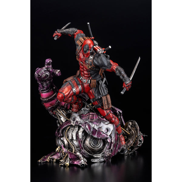 DEADPOOL FINE ART STATUE SIGNATURE SERIES -Featuring the Kucharek Brothers- 死侍