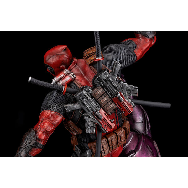 DEADPOOL FINE ART STATUE SIGNATURE SERIES -Featuring the Kucharek Brothers- 死侍